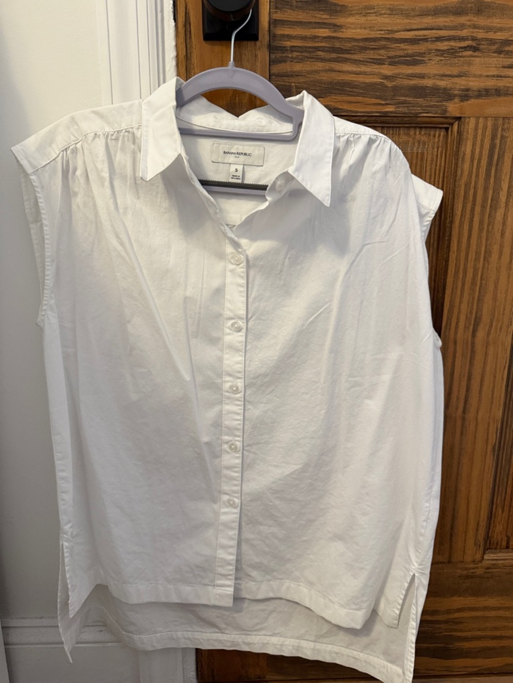 Banana Republic White Sleeveless Button-Down Shirt